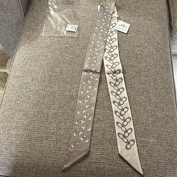 Coach Bias Signature C Skinny Scarf in Grey Birch - Picture 4 of 7